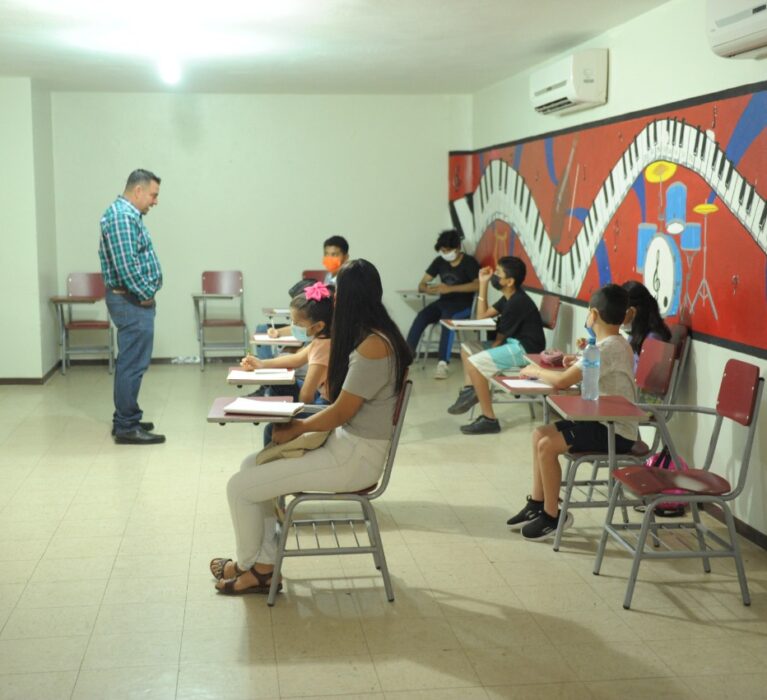 Promueve gobierno municipal curso “Ingles con valores” para niños y jóvenes