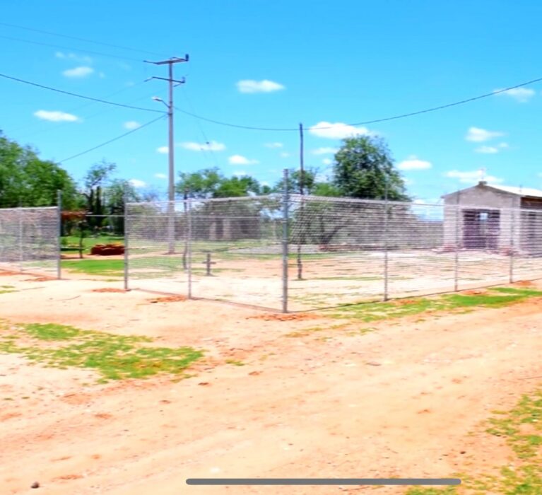 Avanza gobierno de “Mayito” Martínez en construcción de obras del CMCOP