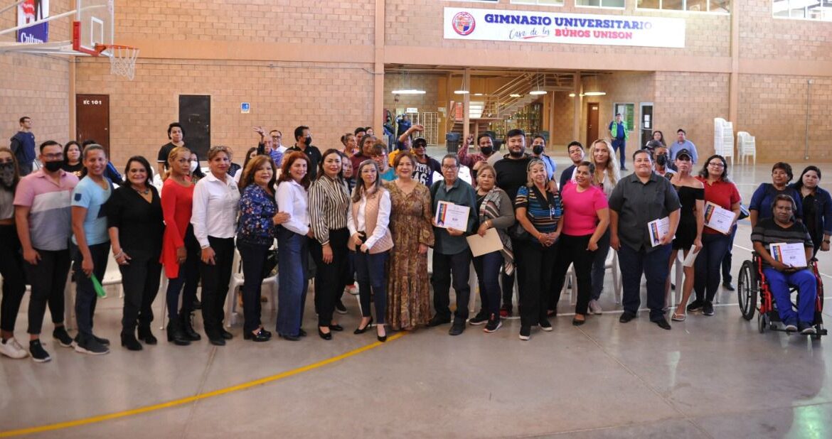 RECIBEN APOYOS DE “YO GENERO INCLUSIÓN” MIEMBROS DE COMUNIDAD LGTTBIQ+ DEL SUR