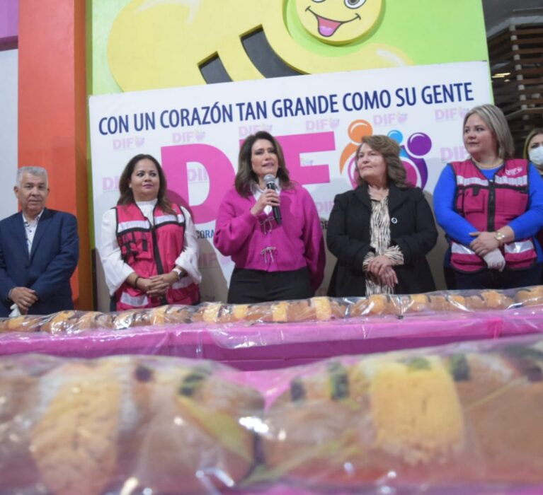 VIVEN NIÑOS NAVOJOENSES LA MAGIA DEL DÍA DE REYES EN FESTEJO DEL DIF