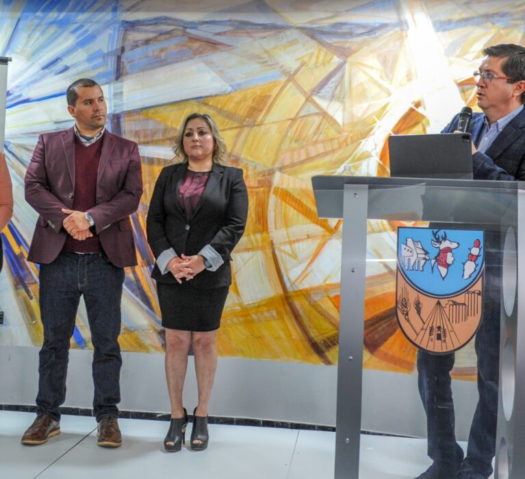PRESENTA JORGE ELÍAS RETES A NUEVOS TITULARES DE DIF, INGRESOS Y PROGRAMACIÓN DEL GASTO