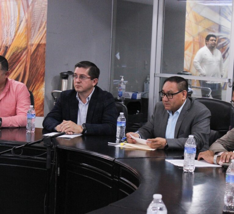 UNEN ESFUERZOS POR LA SALUD