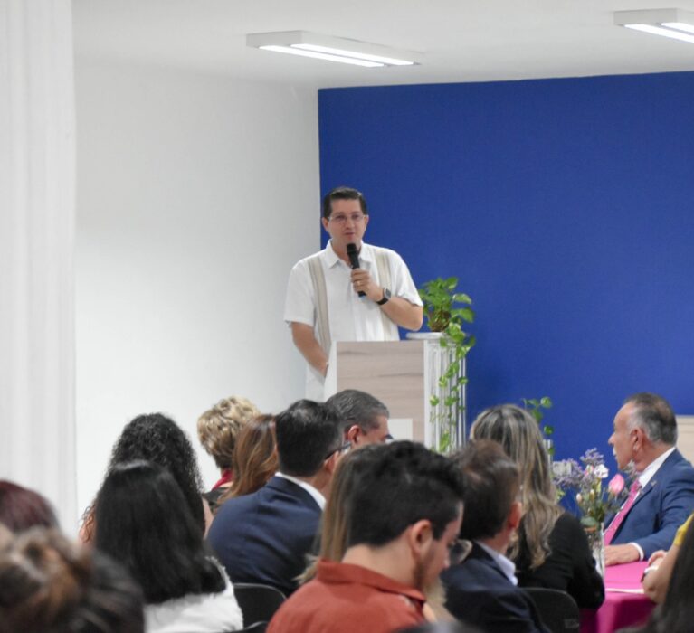 “NAVOJOA SALE ADELANTE CON LA FUERZA DE SUS MUJERES”: ELÍAS RETES