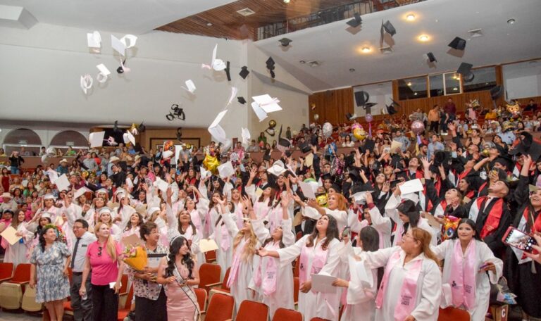 PRESIDE ELÍAS RETES GRADUACIÓN DE ESTUDIANTES DE UPN NAVOJOA – Navojoa ...