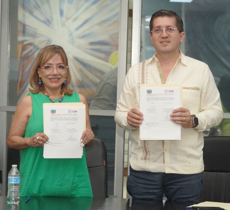FIRMAN CONVENIO AYUNTAMIENTO Y EL INSTITUTO SONORENSE DE LA MUJER