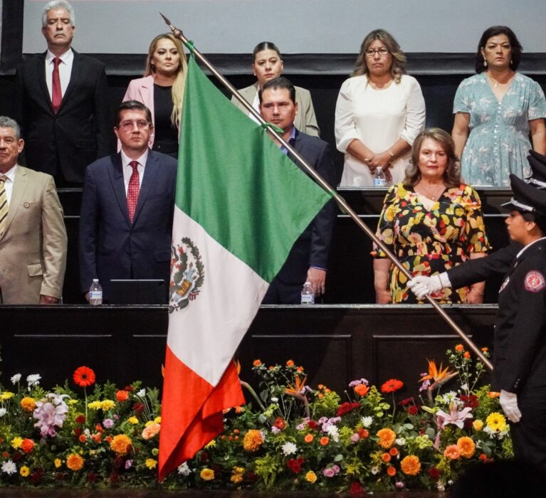 CON CEREMONIA DE ALTOS VUELOS CELEBRA NAVOJOA SU PRIMER CENTENARIO