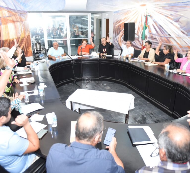 AUTORIZA CABILDO ASIGNACIÓN DE 5 AUTOBUSES PARA PLANTELES ESCOLARES