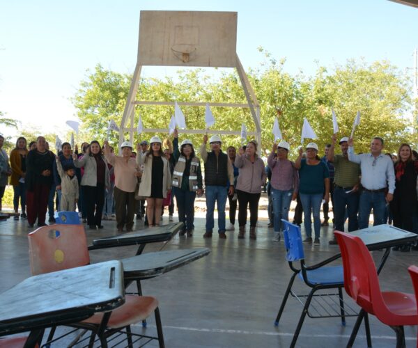 INICIA CONSTRUCCIÓN DE PÓRTICO Y ASTA BANDERA EN CECYTES TIERRA BLANCA