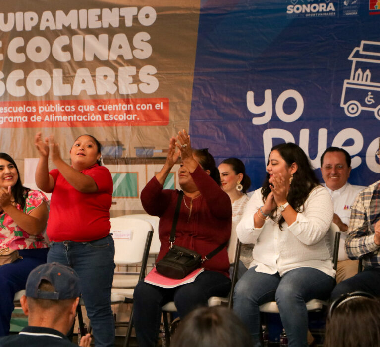 ATESTIGUA ELÍAS RETES ENTREGA DE PROYECTOS PRODUCTIVOS DE DIF SONORA PARA EL SUR