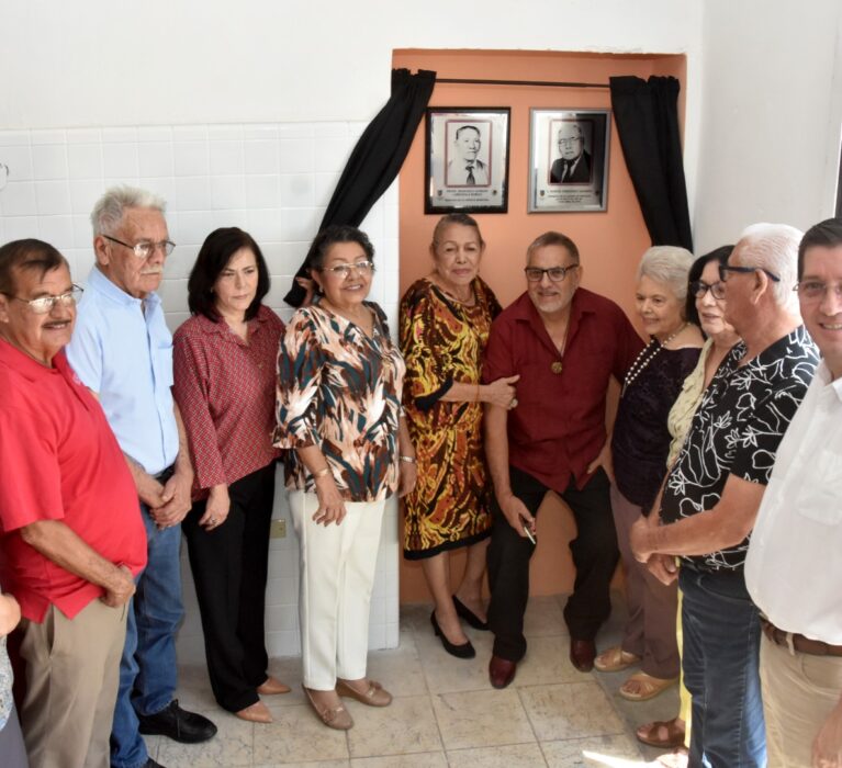 APERTURA ELÍAS RETES GALERÍA DE CRONISTAS EN EDIFICIO DEL ARCHIVO MUNICIPAL