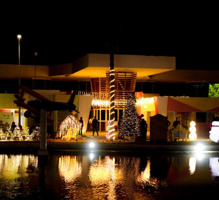 LLEGA LA VILLA NAVIDEÑA AL PARQUE INFANTIL DE NAVOJOA