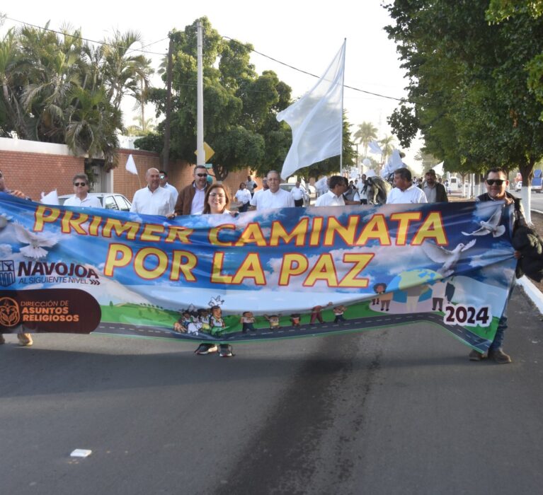 CAMINAN NAVOJOENSES POR LA PAZ