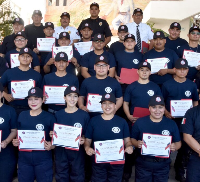 SE GRADÚAN 20 BOMBEROS DE ACADEMIA EN NAVOJOA
