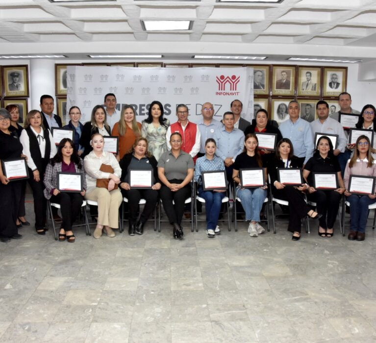OTORGA INFONAVIT EN NAVOJOA EL DISTINTIVO A 27 “EMPRESAS DE DIEZ”