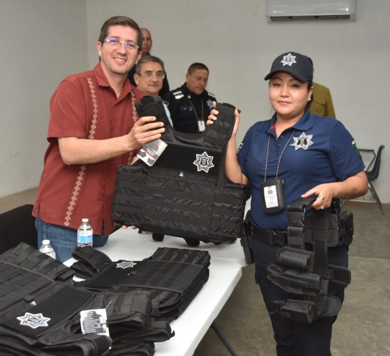 Refuerzan equipamiento y compromiso de la Policía Municipal de Navojoa