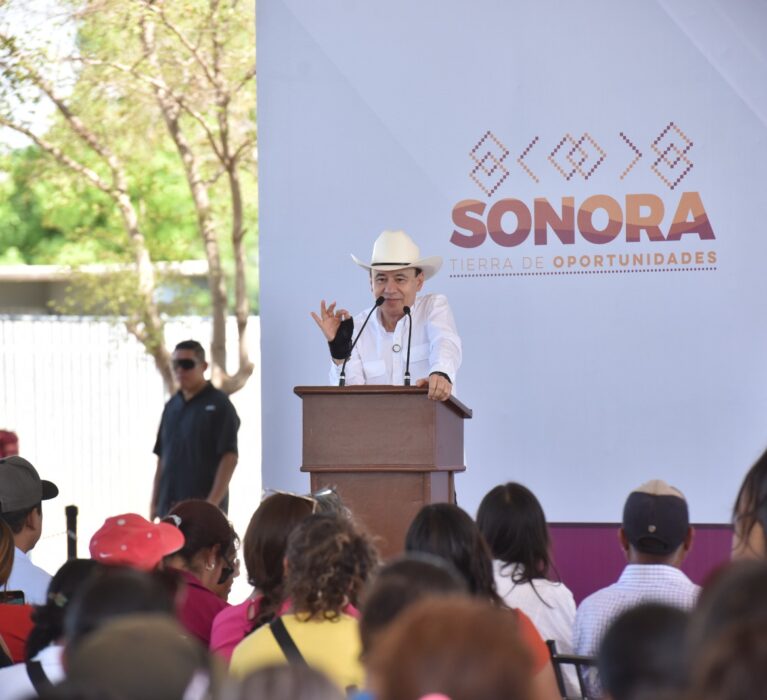 ENTREGA GOBERNADOR DURAZO A MILES DE HABITANTES DEL SUR APOYOS DE “FORTALECIMIENTO ECONÓMICO PARA FAMILIAS VULNERABLES”