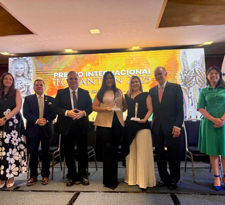 DIF Navojoa recibe por segundo año consecutivo el premio internacional “Tonantzin”