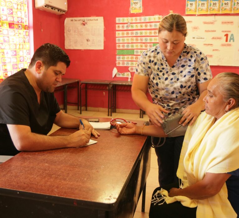 LLEGA A EL SANEAL LA FERIA DE SALUD Y SERVICIOS GRATUITOS