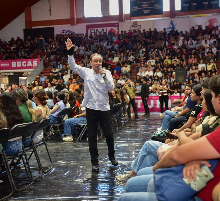 CENTRO DE NEURODESARROLLO, BECAS Y APOYOS A PRODUCTORES TRIGUEROS ENTREGA GOBERNADOR DURAZO EN NAVOJOA