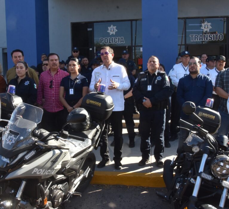 ENTREGA ELÍAS RETES 7 MOTO PATRULLAS A SEGURIDAD PÚBLICA