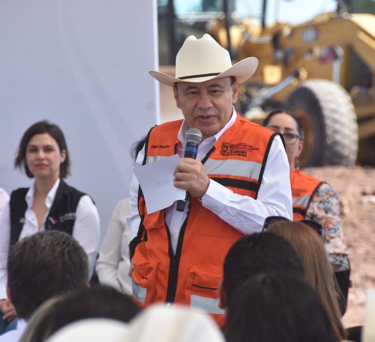 NAVOJOA A LA VANGUARDIA: GOBERNADOR DURAZO Y ELÍAS RETES DAN BANDERAZO A CONSTRUCCIÓN DE LIBRAMIENTO CARRETERO