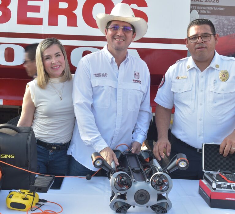 RECIBE BOMBEROS NAVOJOA VEHICULOS E INSTRUMENTAL DE TECNOLOGÍA DE ALTA GAMA ÚNICA EN EL PAIS