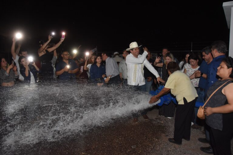 TIENEN NAVOJOENSES DE TIERRA BLANCA EN TESIA NUEVO POZO PARA SUMINISTRO DE AGUA
