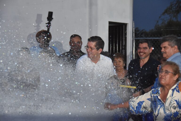 INAUGURA ELÍAS RETES EL POZO “LA BENDICIÓN” VALLE BUEY 9