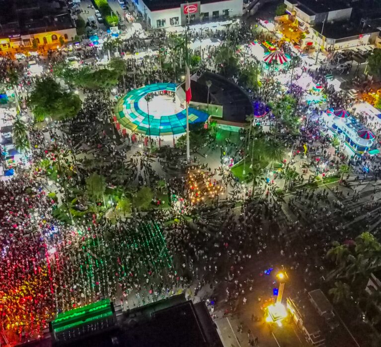 DESBORDAN 19 MIL NAVOJOENSES ALEGRÍA Y PATRIOTISMO EN FIESTA DEL “GRITO DE INDEPENDENCIA”